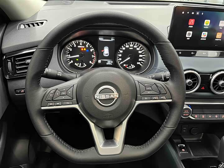 Nissan X-Trail 2025 2025款 荣誉 2.0L 两驱领先版