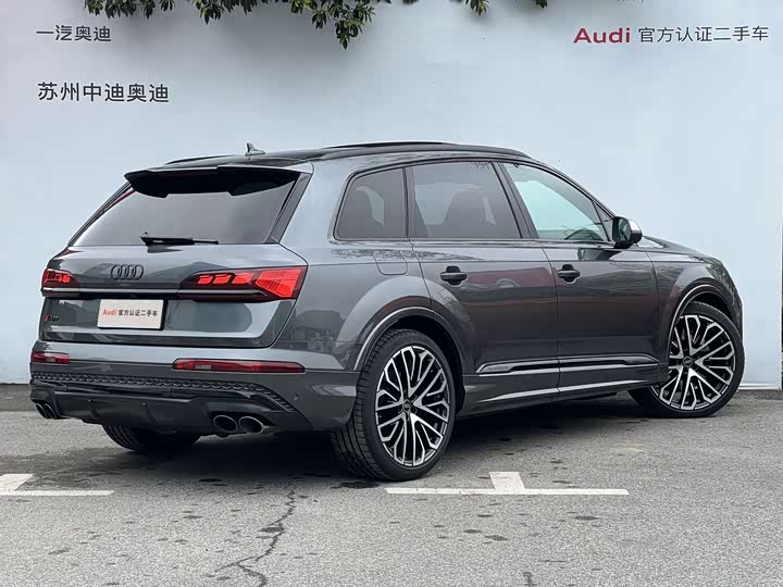 2024 Audi SQ7