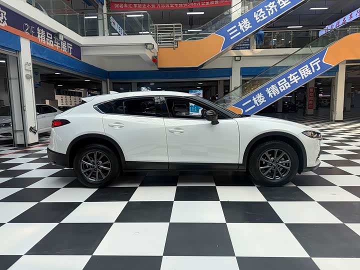 Mazda CX-4 2021 2021款 2.0L 自动两驱蓝天探索版