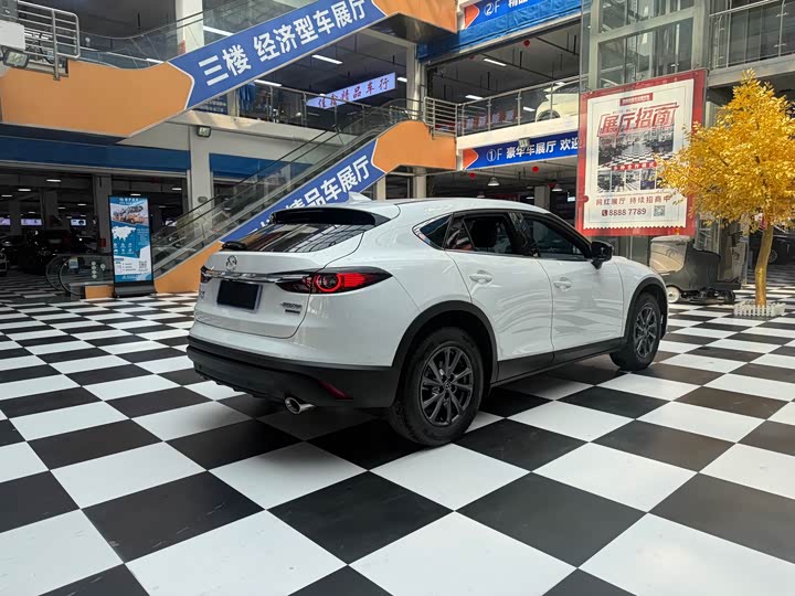 Mazda CX-4 2021 2021款 2.0L 自动两驱蓝天探索版