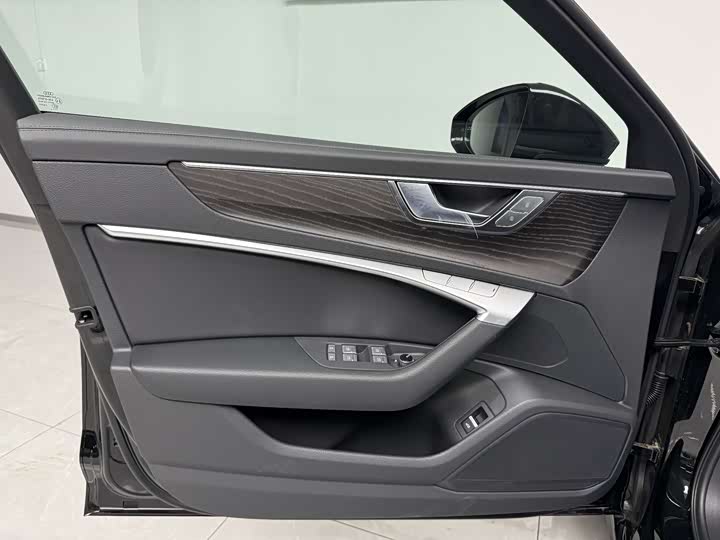 Audi A6L 2026 2026款 45 TFSI quattro 臻选动感型
