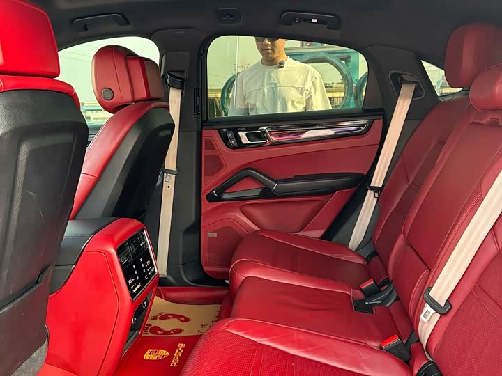 Фото 6 - Porsche Cayenne