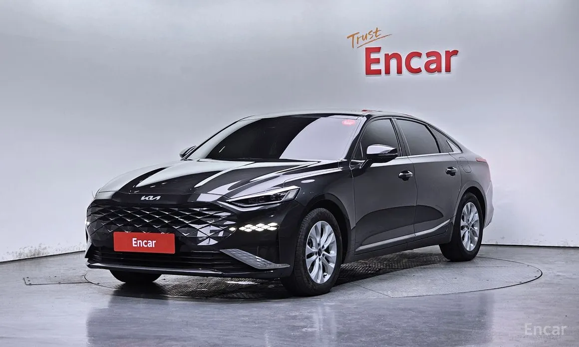 Photo 1 - Kia K8