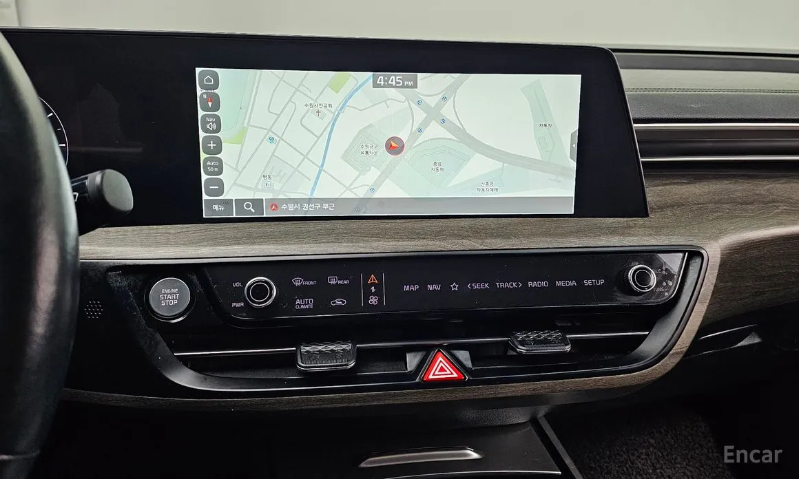 Photo 14 - Kia K8