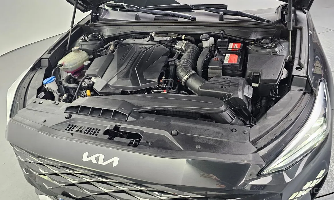 Photo 6 - Kia K8