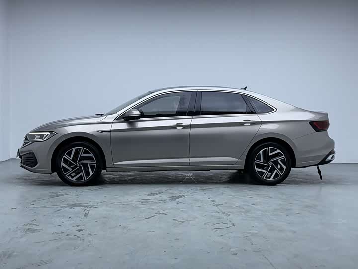 Фото 7 - Volkswagen Sagitar L