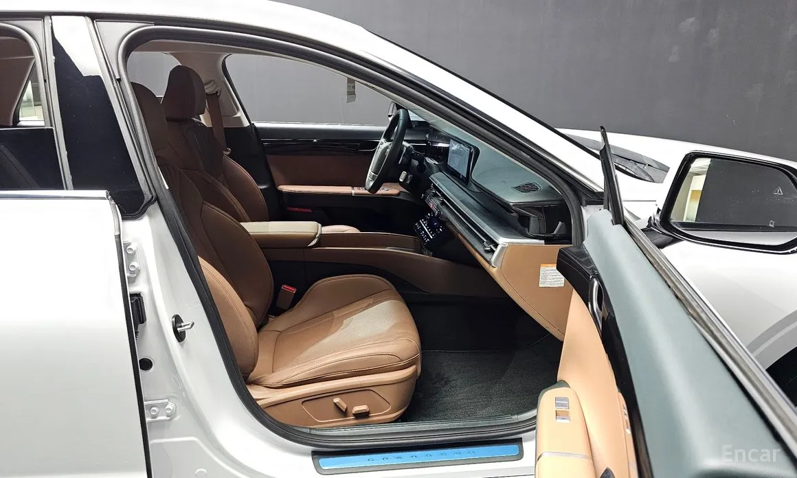 Hyundai Grandeur 2022 Premium