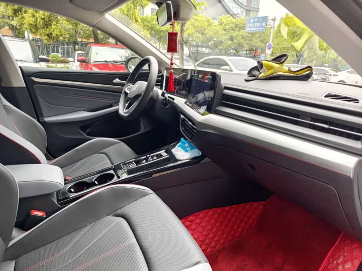 Volkswagen Lamando L 2024 2024款 凌渡L 280TSI DSG炫辣版