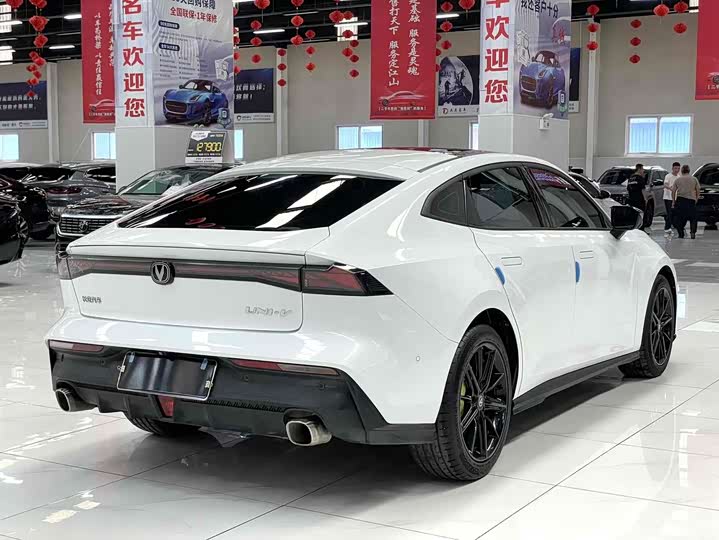 صورة 6 - Changan UNI-V