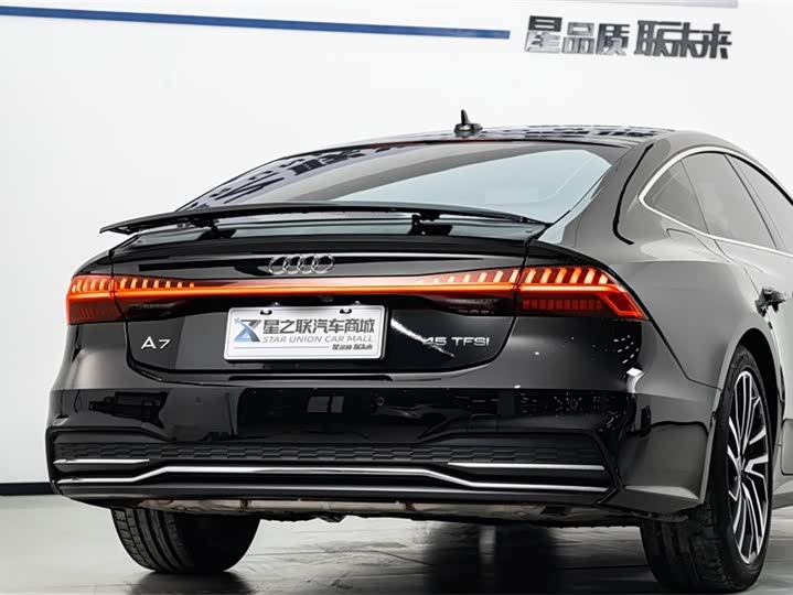 Audi A7 2025 2025款 45 TFSI 臻选型
