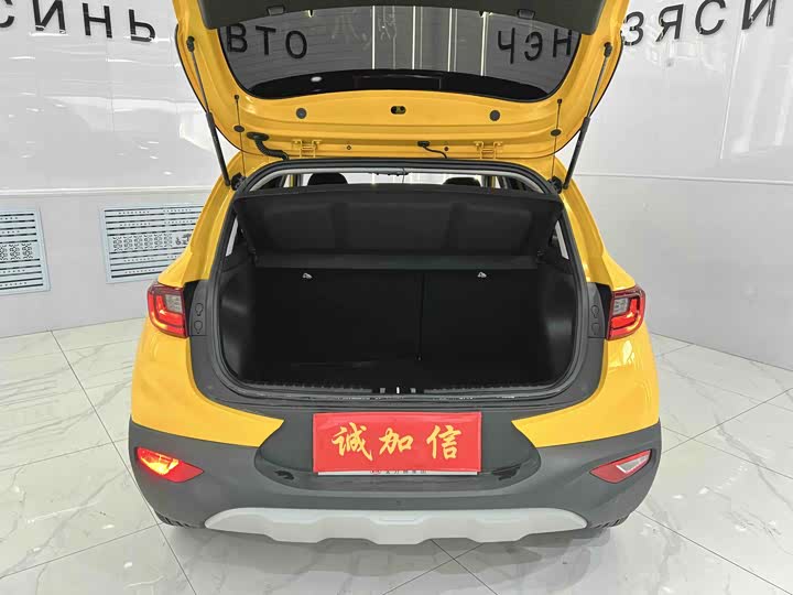 Kia KX1 2021 2021款 1.4L CVT天窗款