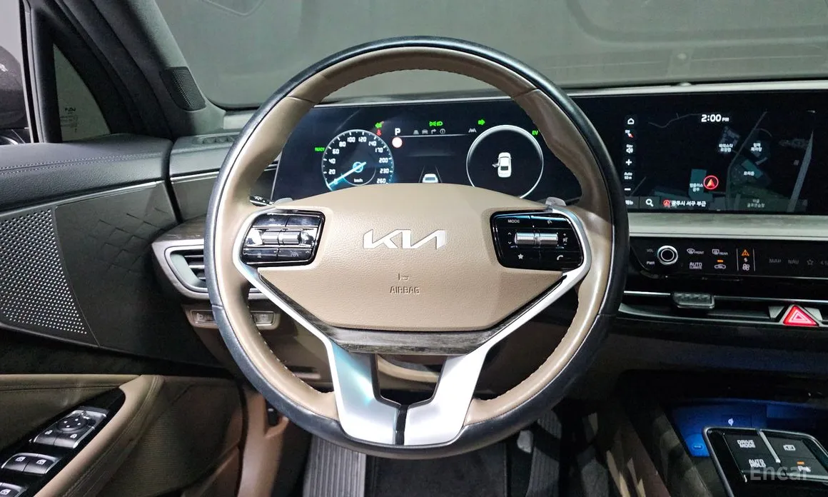 Photo 11 - Kia K8