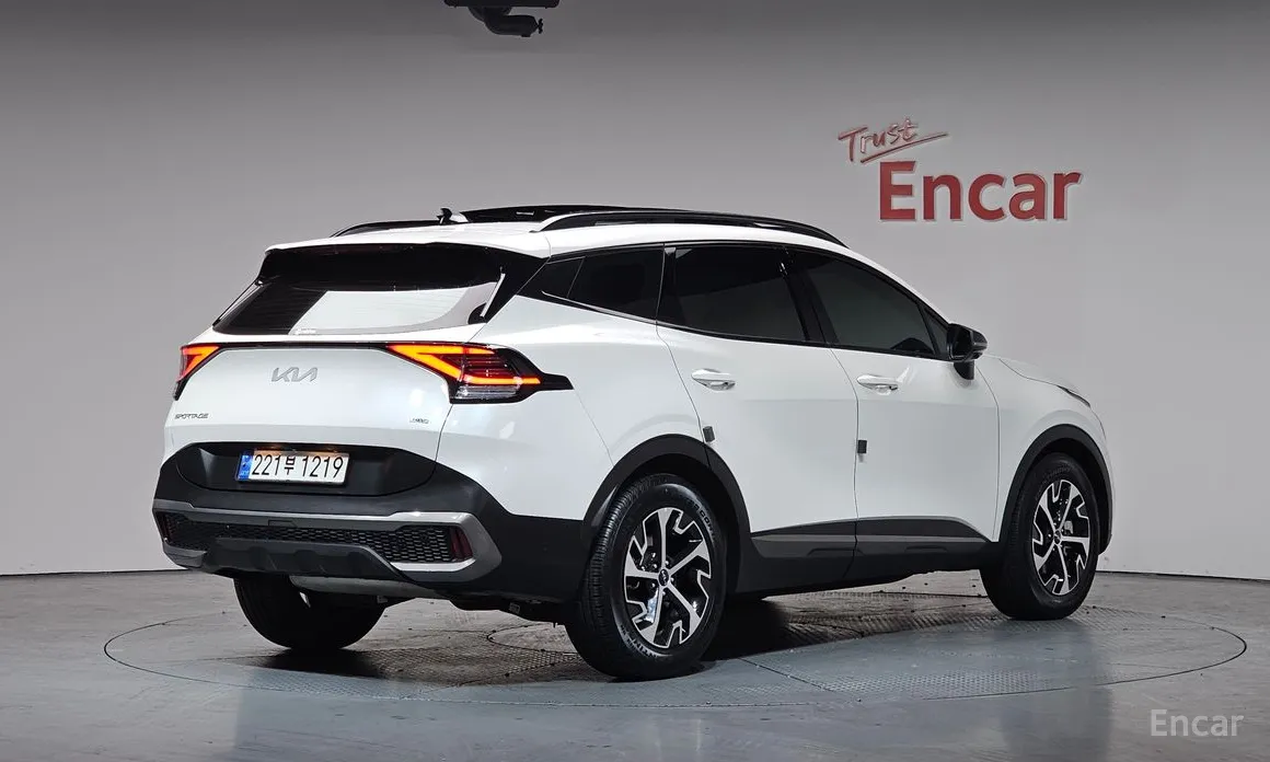 Фото 2 - Kia Sportage