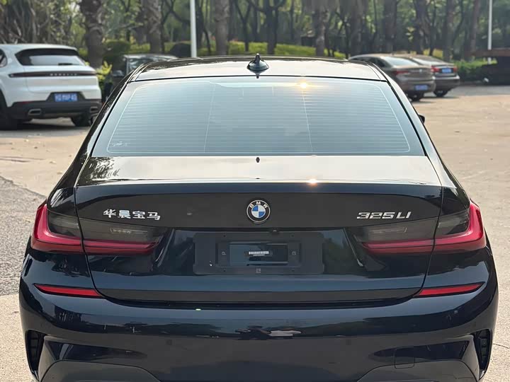 Zdjęcie 8 - BMW 3 Series