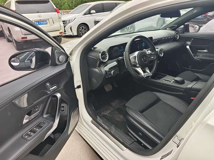 Фото 3 - Mercedes-Benz A-Class