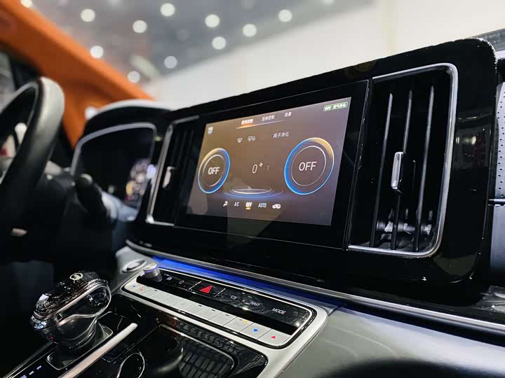 Zdjęcie 8 - GAC Trumpchi M8