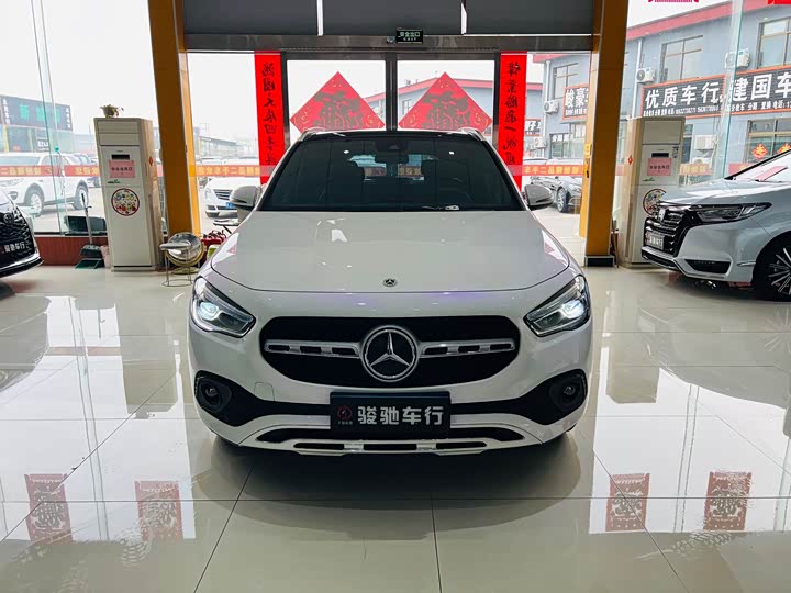 Zdjęcie 2 - Mercedes-Benz GLA-Class