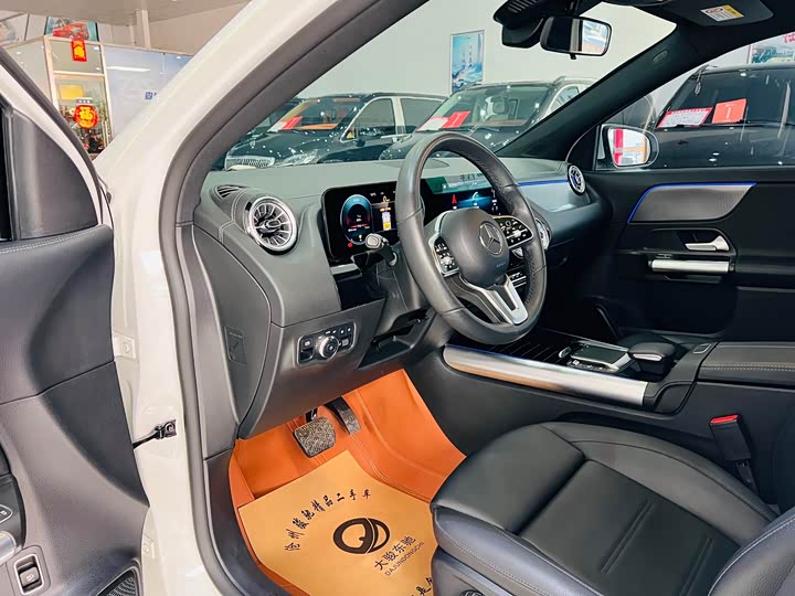 Zdjęcie 4 - Mercedes-Benz GLA-Class