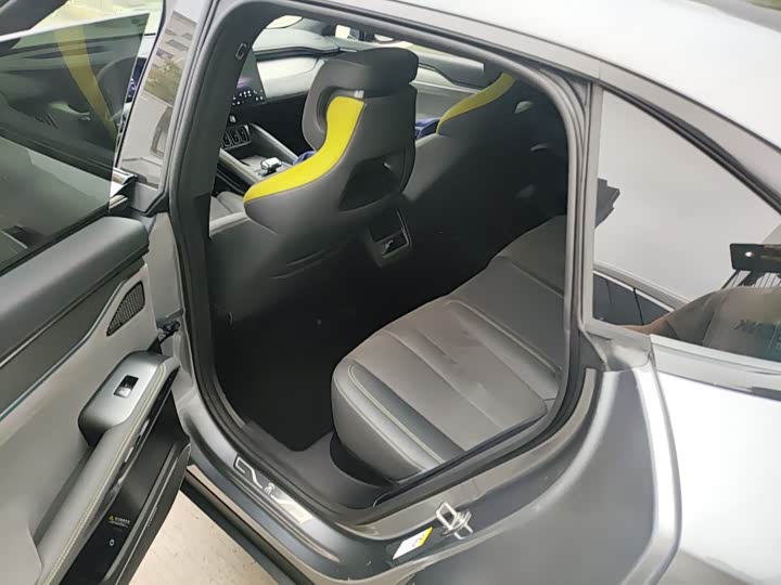 BYD Song L 2025 2025款 智驾版 602km 激光雷达四驱型