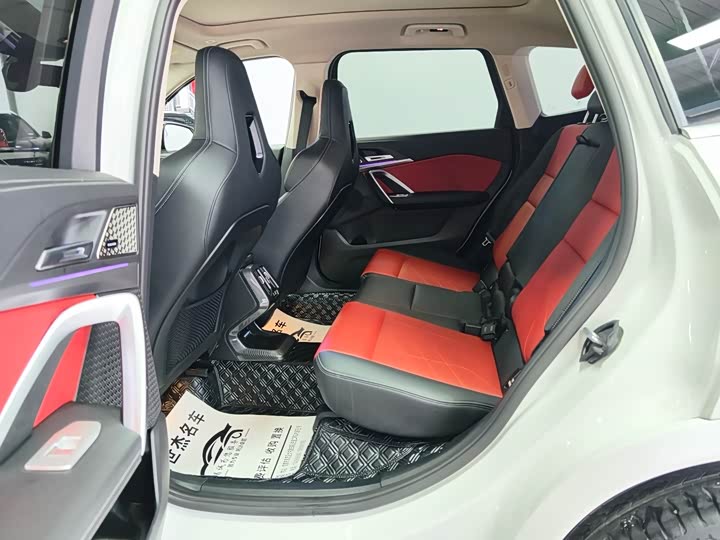 Photo 6 - BMW X1