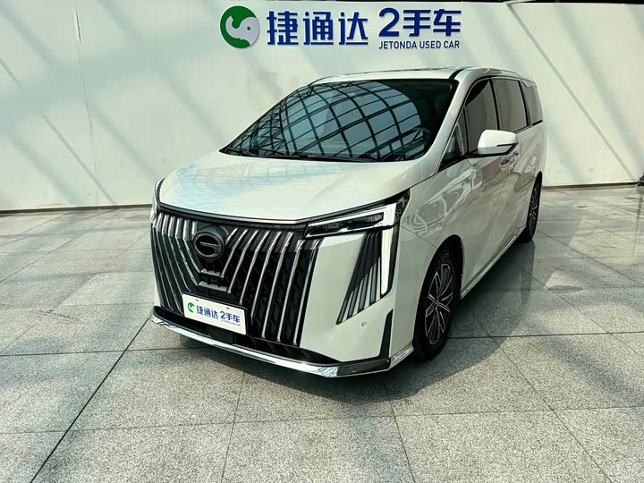 Фото 1 - GAC Trumpchi M8