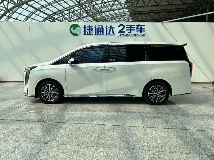 Фото 6 - GAC Trumpchi M8