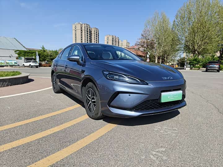 BYD Seal 05 DM-i Hybrid 2025 2025款 DM-i 智驾版 120KM旗舰型
