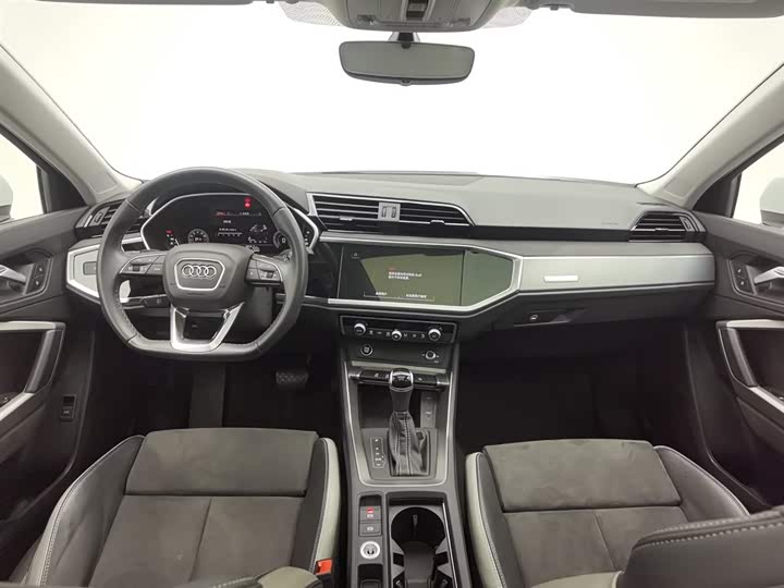 Фото 5 - Audi Q3