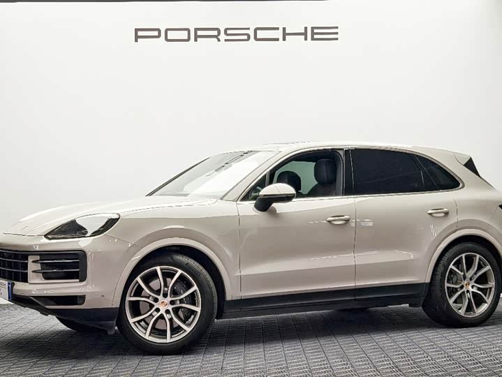 Фото 2 - Porsche Cayenne