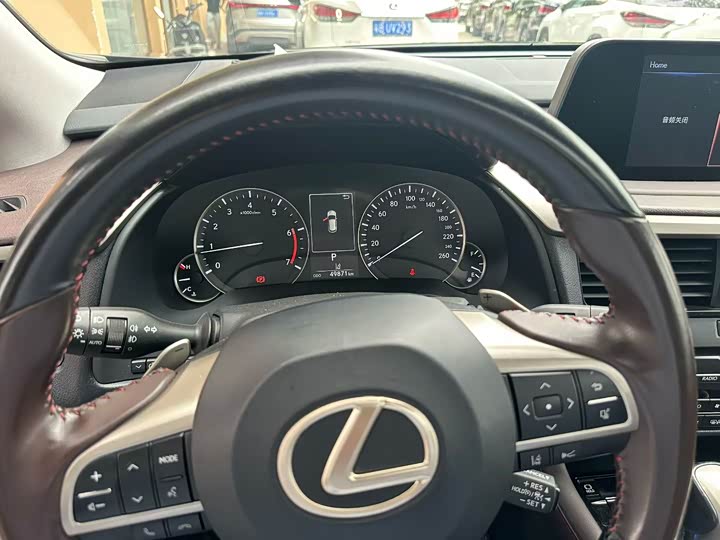 Фото 5 - Lexus RX