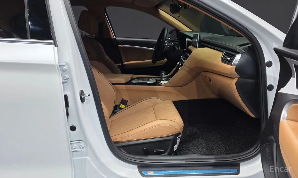 Genesis G70 2020 Gasoline 2.5T 2WD