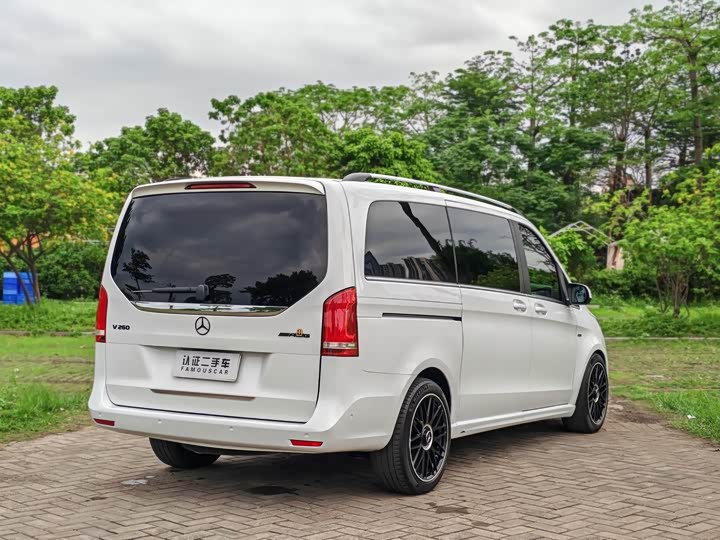 Mercedes-Benz V-Class 2022 2022款 V 260 尊贵版