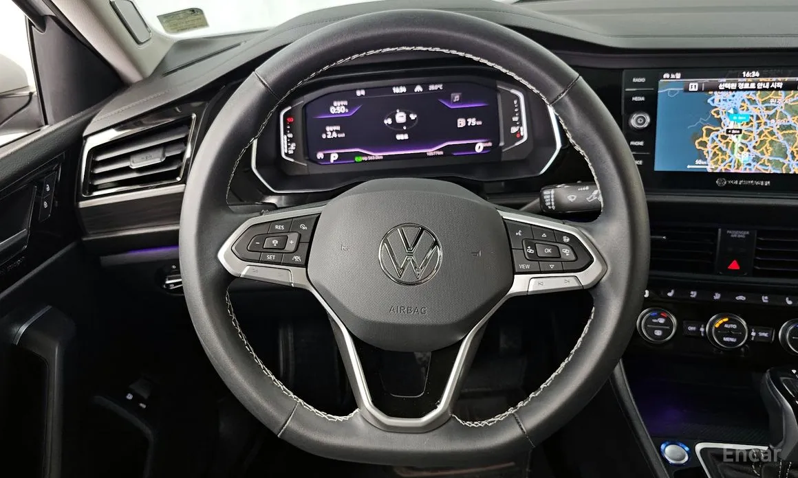 Photo 13 - Volkswagen Jetta