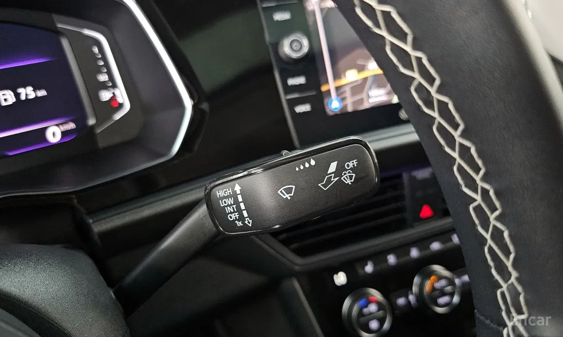 Photo 18 - Volkswagen Jetta