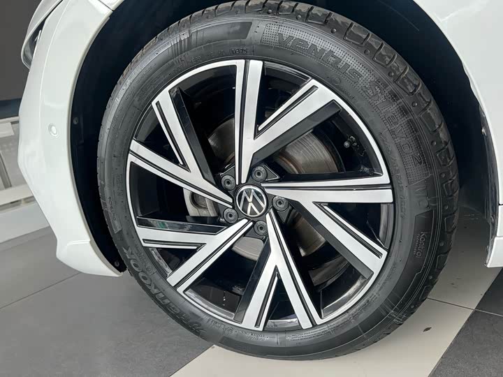 Фото 7 - Volkswagen CC