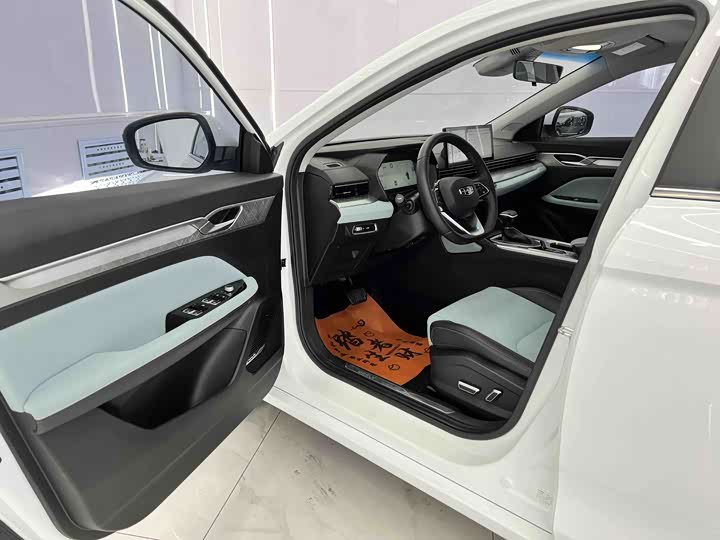 Geely Emgrand L 2022 2022款 1.4T CVT至尊型