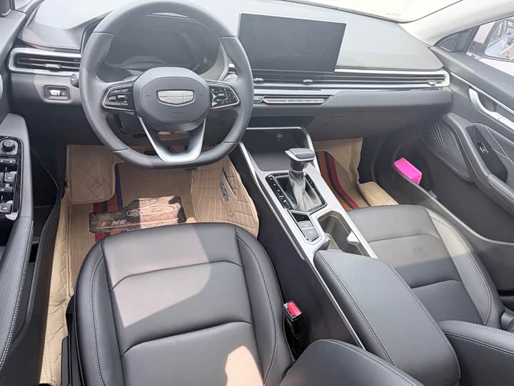 Фото 6 - Geely Emgrand