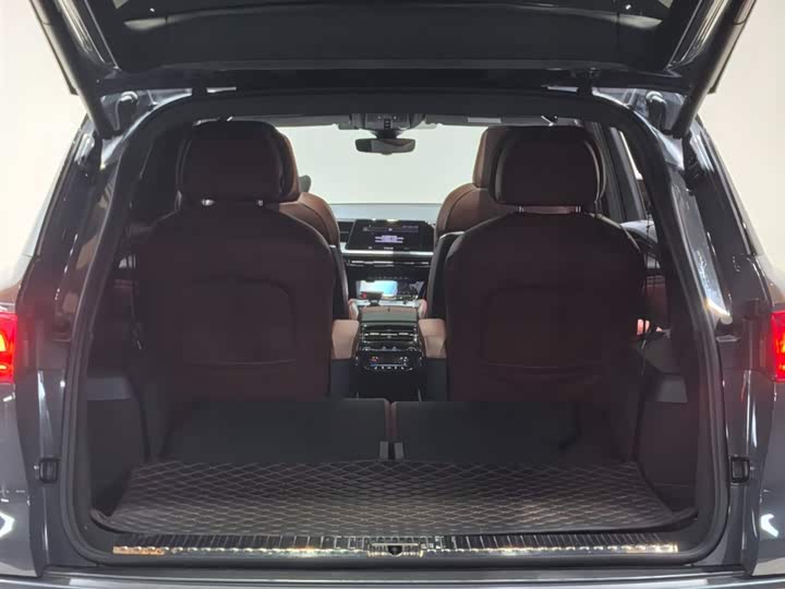 Audi Q6 2024 2024款 45 TFSI quattro 影武士版 6座