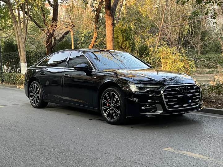 Фото 3 - Audi A6L