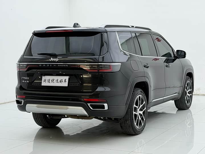 Jeep Grand Commander 2022 2022款 2.0T 四驱豪华版