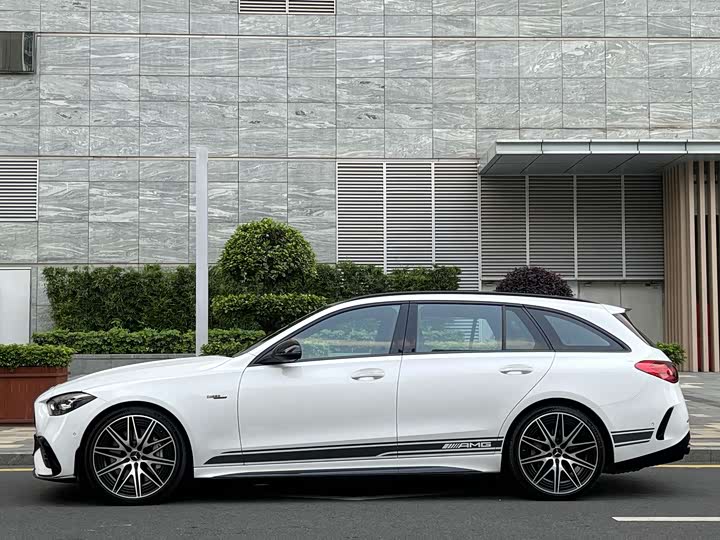 2024 Mercedes-Benz C-Class AMG