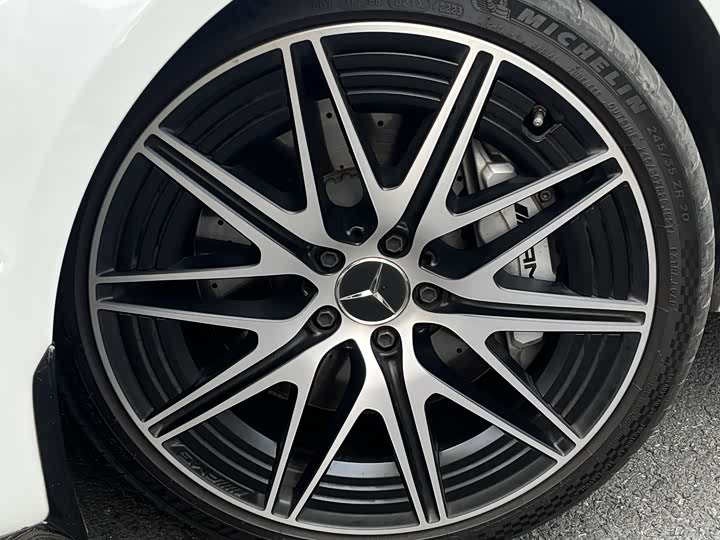 Фото 9 - Mercedes-Benz C-Class AMG