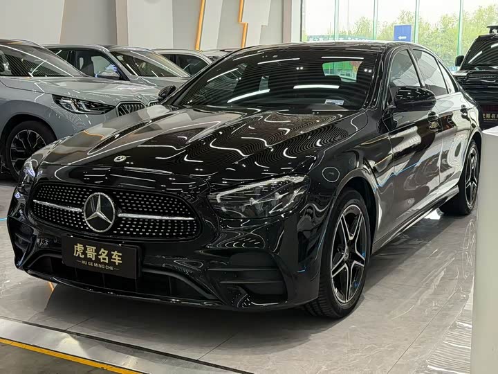 Фото 1 - Mercedes-Benz E-Class