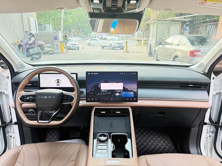 Chery Tiggo 8L 2024 2024款 2.0T 两驱豪华版 5座