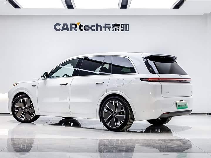 LiXiang L8 2025 2025款 Ultra 智能焕新版