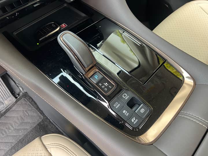 Фото 6 - Toyota Alphard
