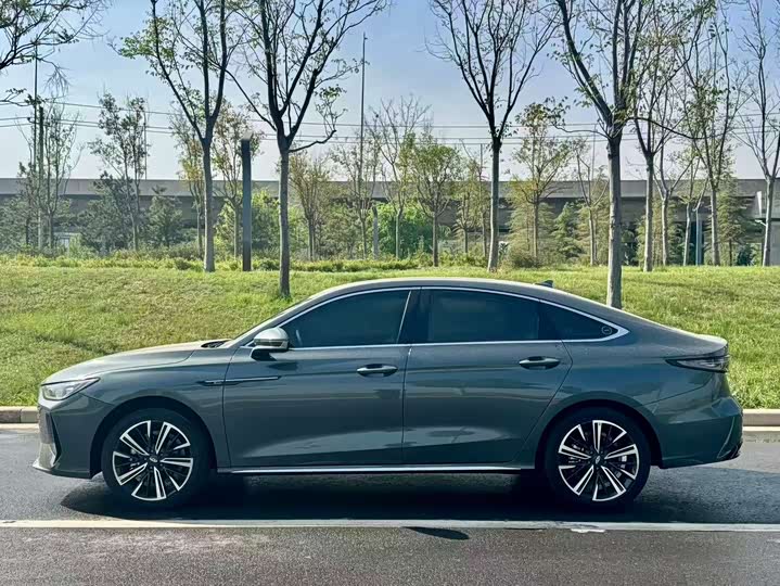 Chery Arrizo 8 2025 2025款 1.6T DCT 豪华型