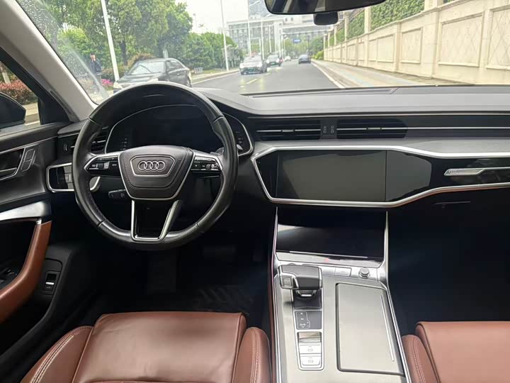 Zdjęcie 6 - Audi A6L