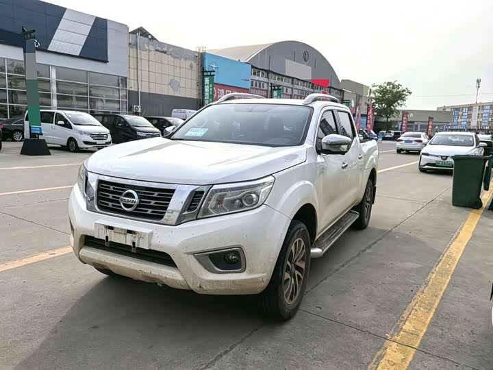 Nissan Navara 2023 2023款 2.5L 自动四驱尊贵型