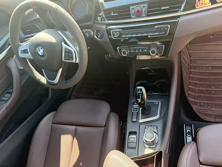 Фото 2 - BMW X1